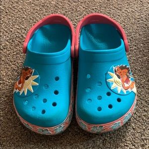Little girl Crocs